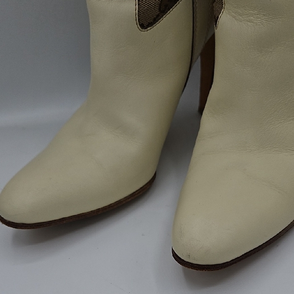 Gucci Cream and Brown Heeled Boots - Picture 16 of 17